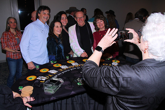 2025-01-17 20-35-46 IMG_2598