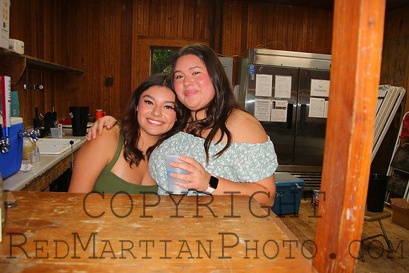 2025-10-04 17-49-14 IMG_9432