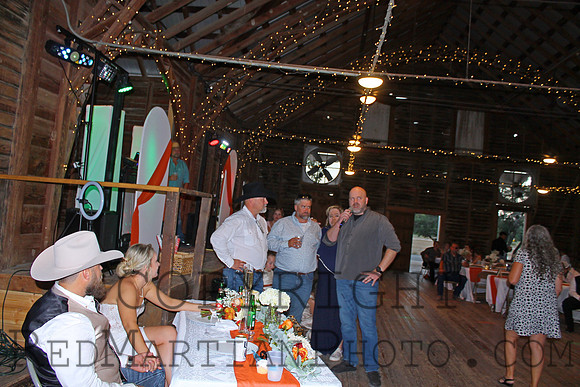 2025-10-04 19-38-16 IMG_2787_S32