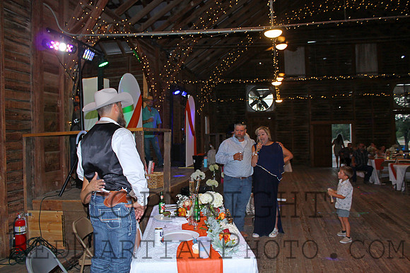 2025-10-04 19-39-44 IMG_2799_S32