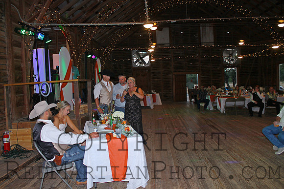 2025-10-04 19-40-36 IMG_2803_S32