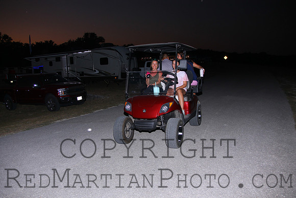 2024-10-11 19-43-40 IMG_0732