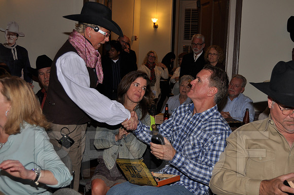 2013-10-19 20-36-24 D90_2391