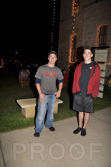 2013-10-19 20-44-46 D90_2412